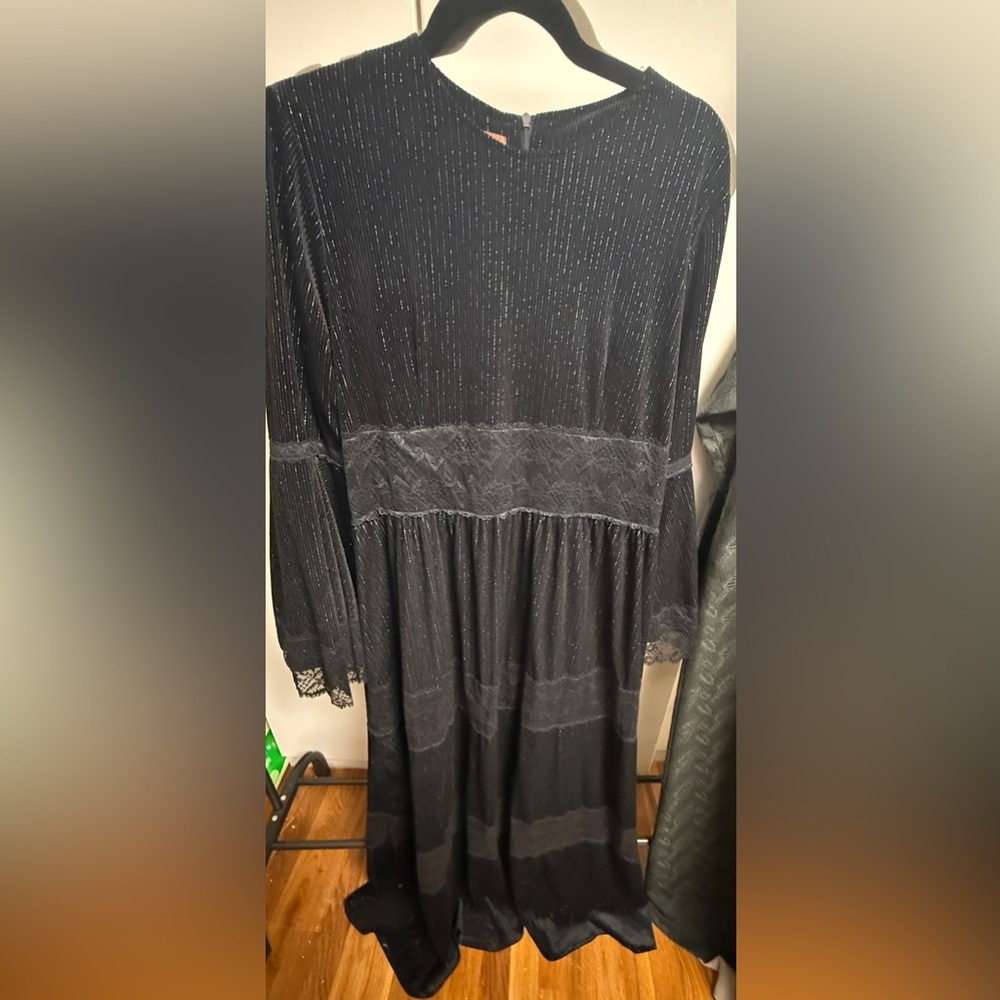 Long Sleeve Black Lace-Trim Evening long Dress fits Xl & XXL Good for Maternity